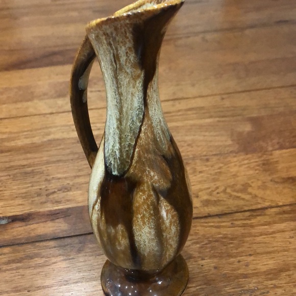 Dryden Arkansas mid century pottery pitcher bud vase - Picture 3 of 5